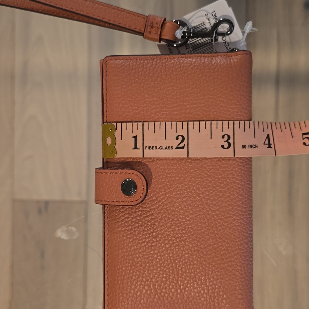 NWT Coach Wristlet Wallet, Sz 6”x3.5” - Picture 7 of 7